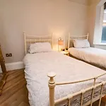Moorland Retreat - Ideal For Open Air Theatre *
